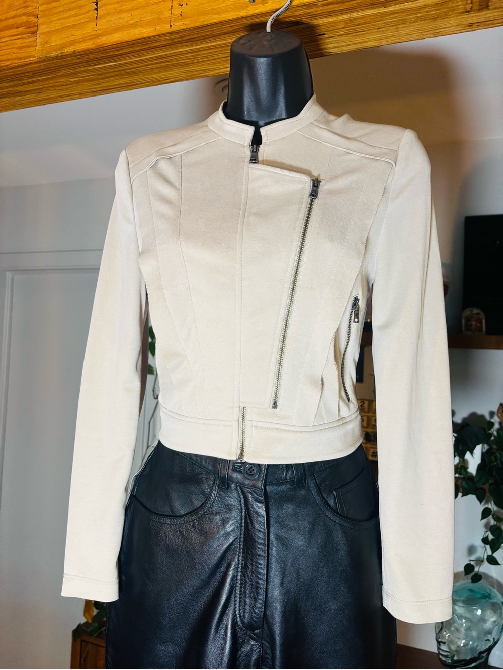 BCBGMAXAZRIA Lightweight Cotton Asymmetrical Moto Jacket Cream XXS - Like New